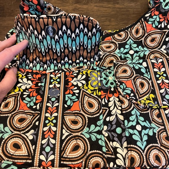 Vera Bradley Cargo Sling Purse in Sierra pattern - Picture 4 of 7